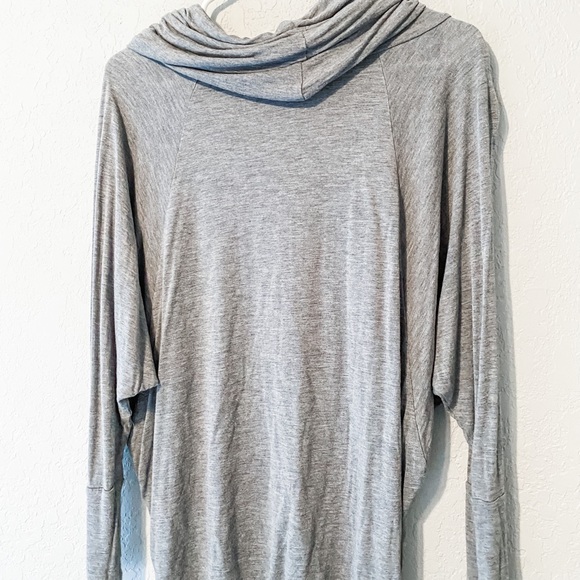 Gray cowl/turtleneck top - Picture 2 of 3